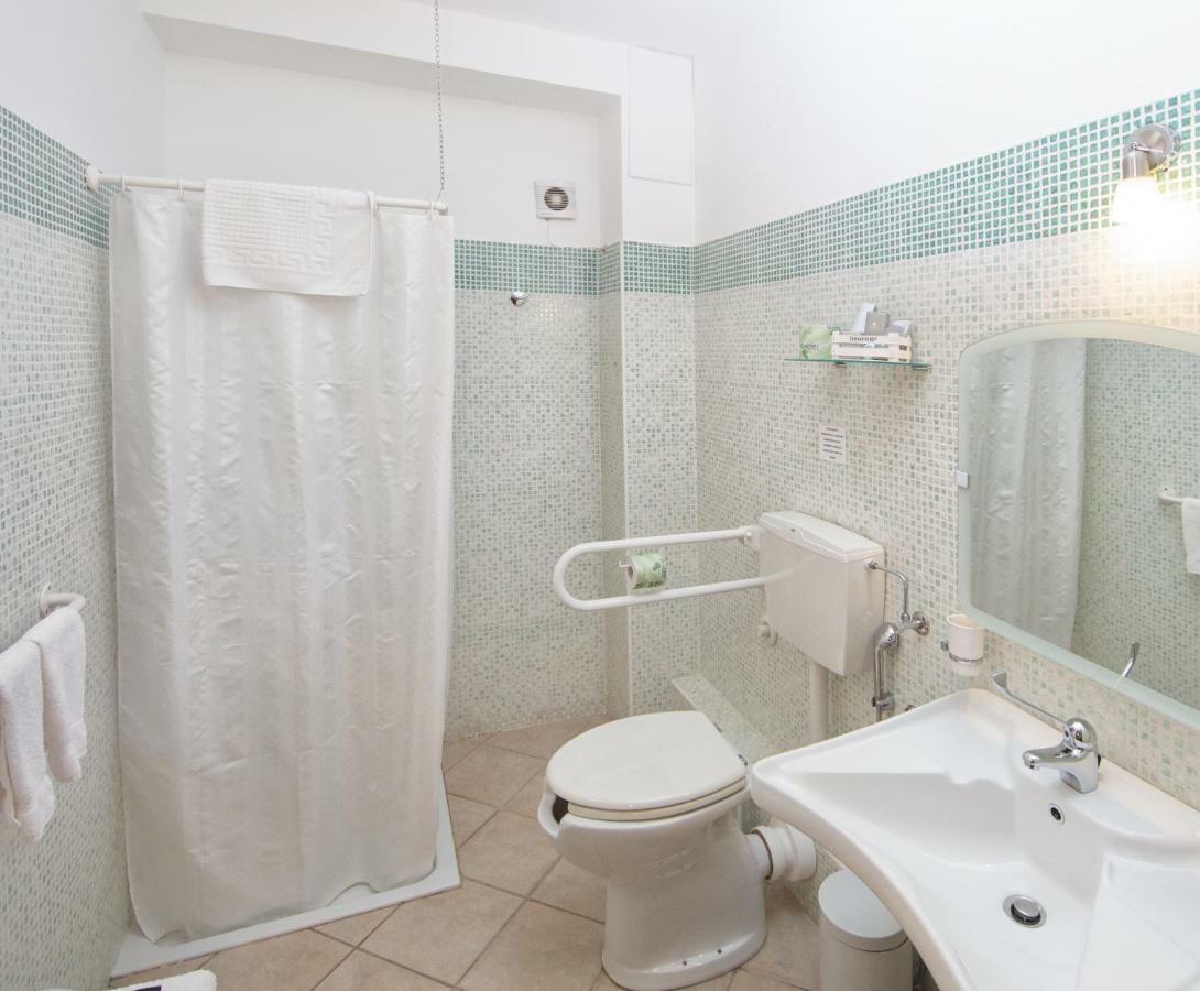 Sosta Dei Garibaldini Villa Кампофеличе ди Рокела Екстериор снимка
